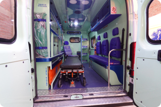 Foto de ambulancias puertas abiertas en Lima CAMETAL SAC